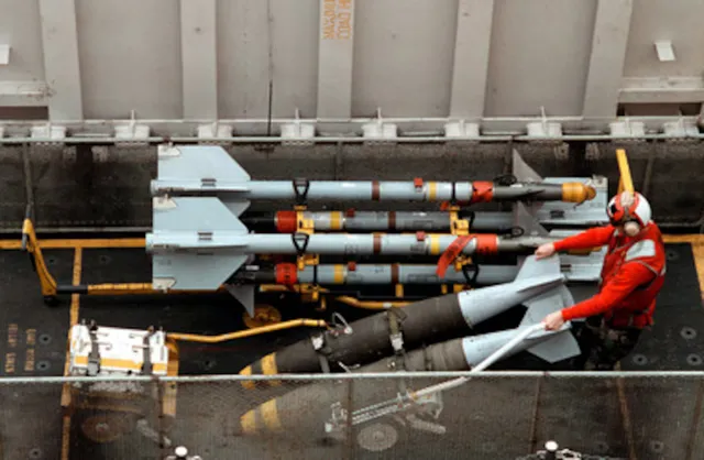 1,000-pound drop bomb, Free-fall bomb, Munitions - view 1