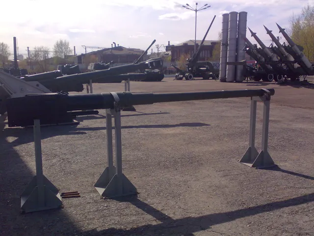 100 mm 2A70 gun-launcher, 100 mm low-pressure rifled gun-launcher, Artillery - view 1