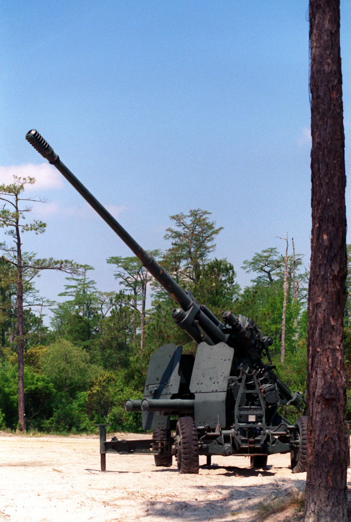 100 mm KS-19 anti-aircraft gun, Towed 100 mm anti-aircraft gun, Air Defense - 2014 Russia-Ukraine War