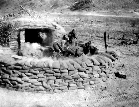 107 mm M2 Chemical Mortar, Rifled heavy mortar, Artillery