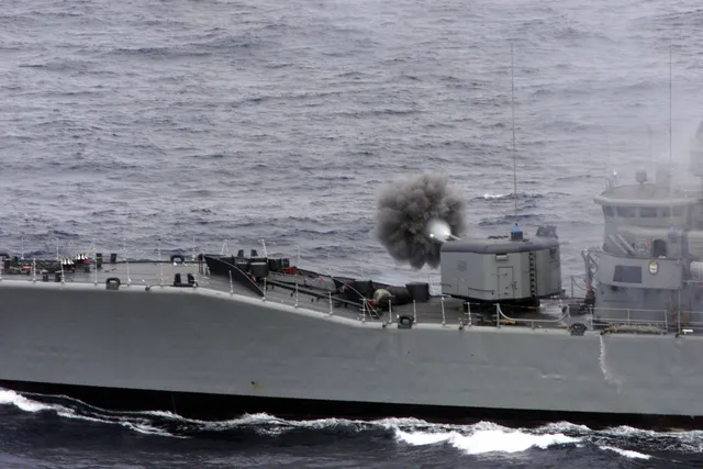 114 mm Vickers Mark 6, Dual-purpose naval gun turret, Naval Systems - view 1