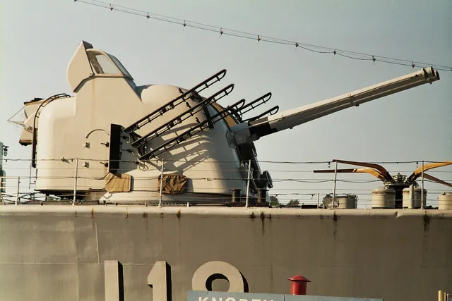 120 mm Bofors M1950, Twin 120 mm/50 automatic dual-purpose naval gun turret, Naval Systems - view 2