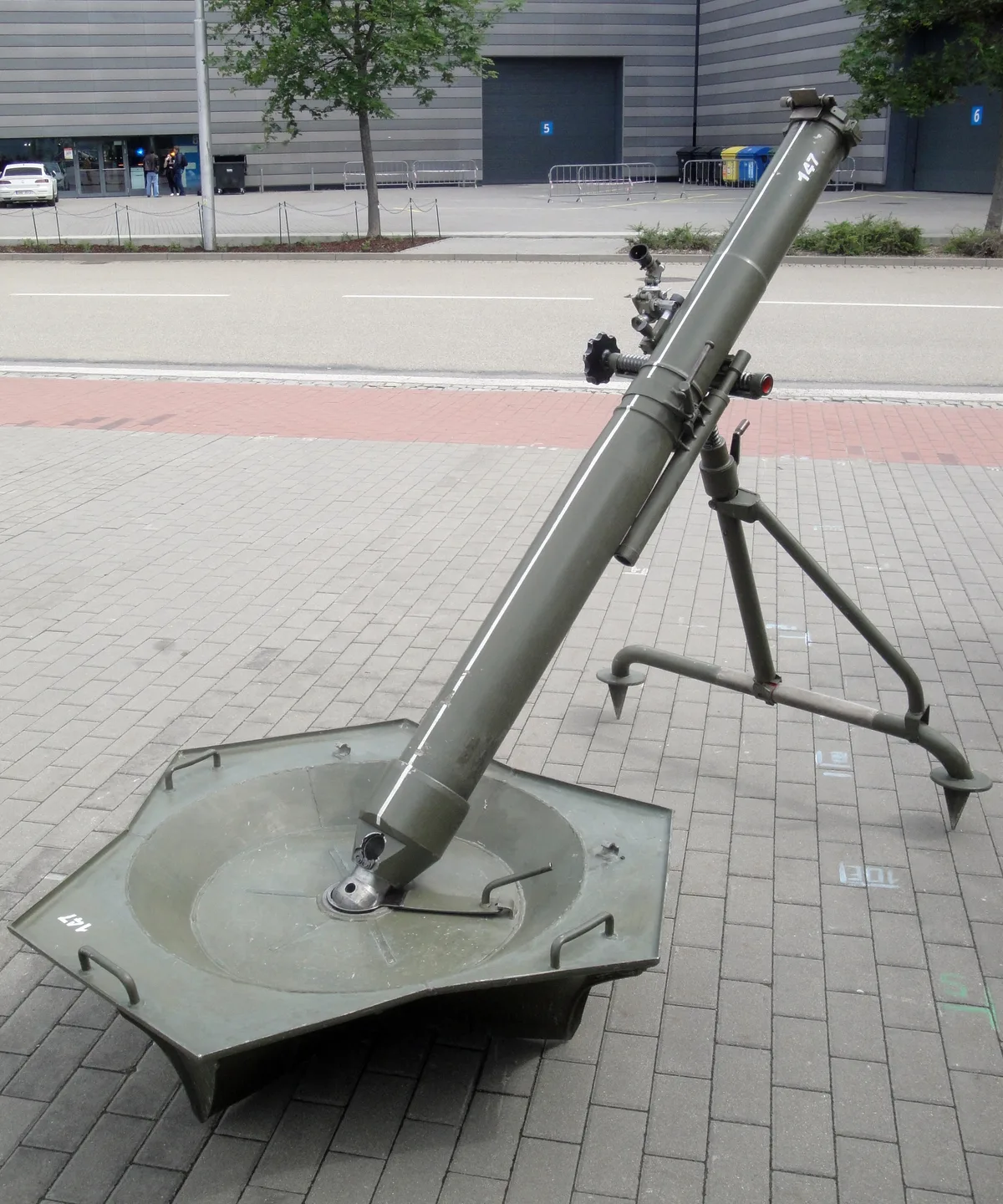 120 mm M1982 mortar, 120 mm towed heavy mortar, Artillery