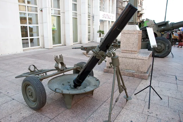 120 mm M75 mortar, 120 mm towed smoothbore mortar, Artillery - view 1