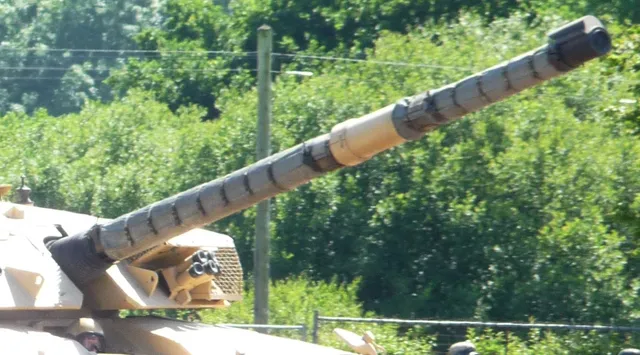 120 mm Royal Ordnance L11, 120 mm rifled tank gun, Artillery - view 1