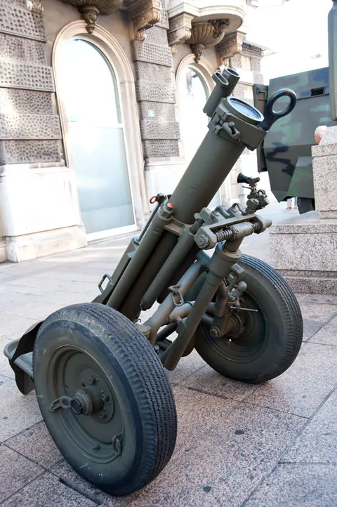 120 mm UBM-52, 120 mm heavy mortar, Artillery