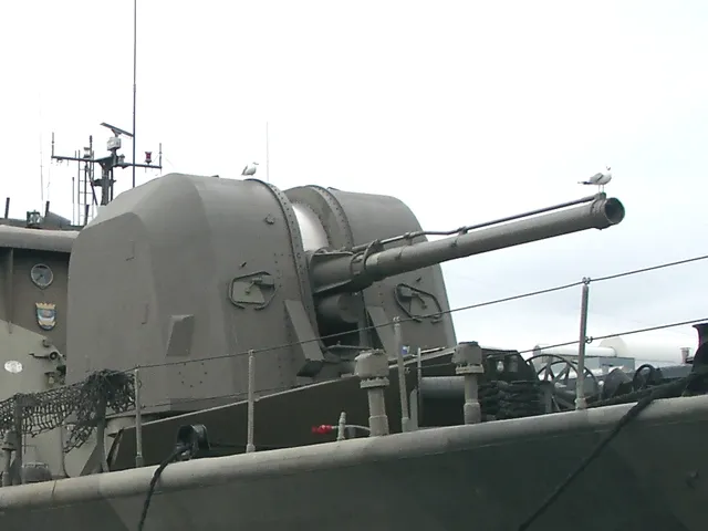 120mm TAK-120, Single 120 mm/46 dual-purpose naval automatic gun turret, Naval Systems - view 1
