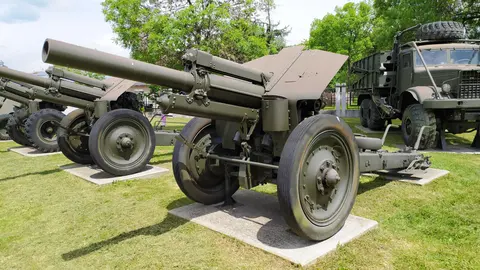 122 mm M-30 howitzer, 122 mm towed field howitzer, Artillery
