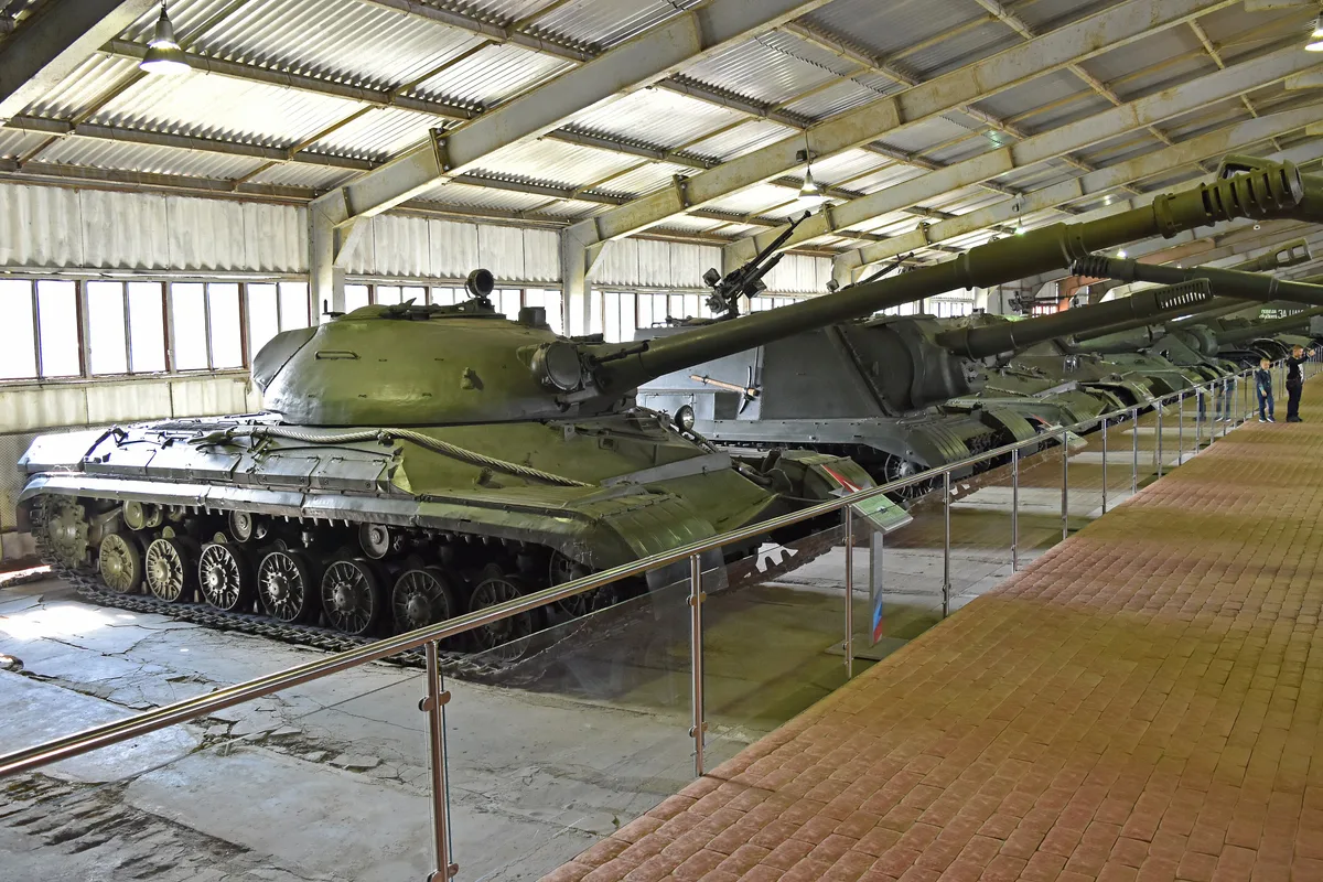 T-10M, Heavy tank, Tanks