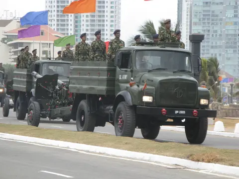 122 mm Type 83 howitzer, 122 mm towed howitzer, Artillery