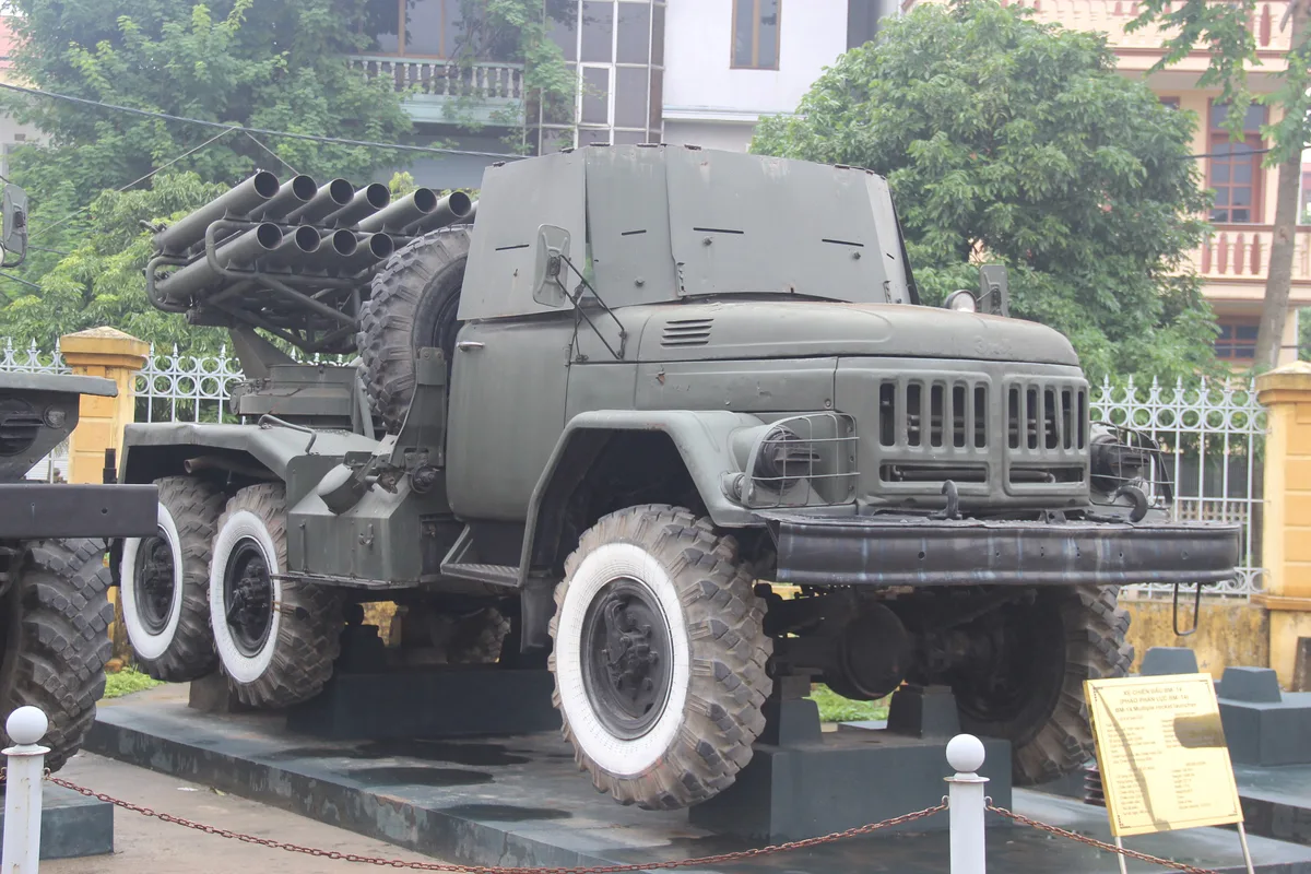 BM-14-16, 140 mm 16-tube multiple rocket launcher, Artillery