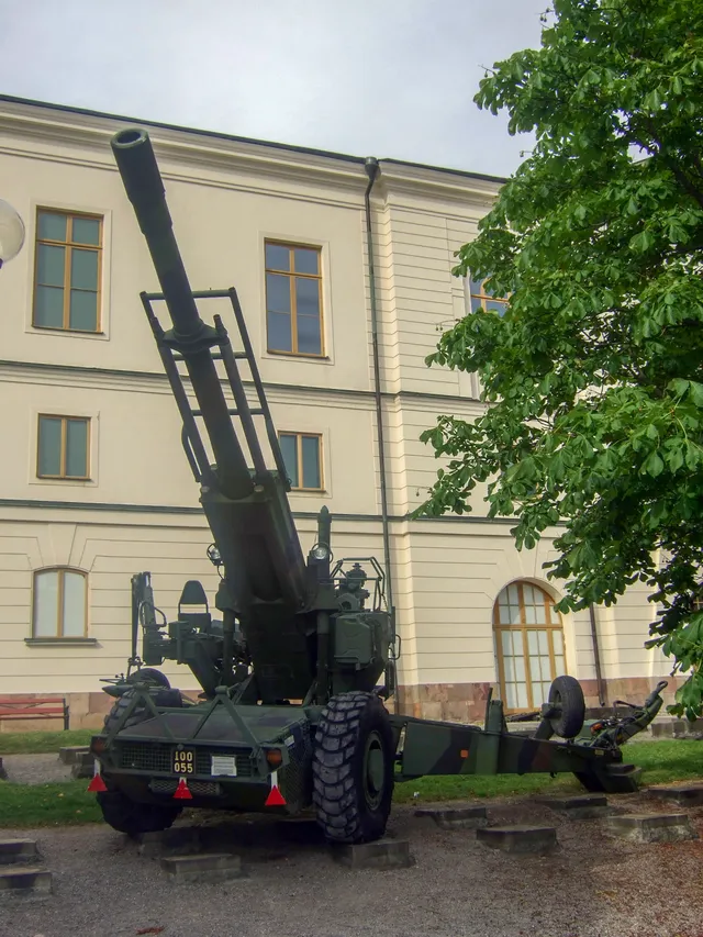 155 mm FH77B Bofors howitzer, 155 mm towed howitzer, Artillery - view 2