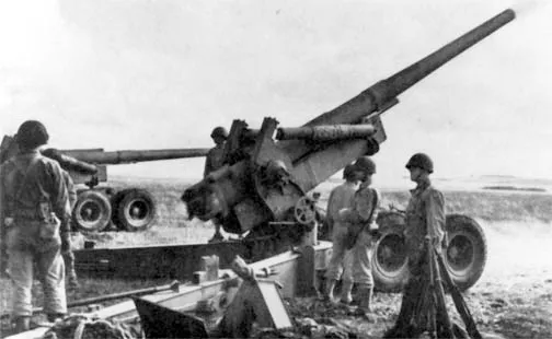 155mm M59 Long Tom, 155 mm towed field gun, Artillery - view 1
