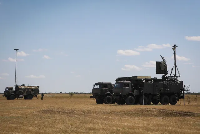1RL257 Krasukha-4, Mobile electronic warfare jammer, Electronic Warfare - view 2