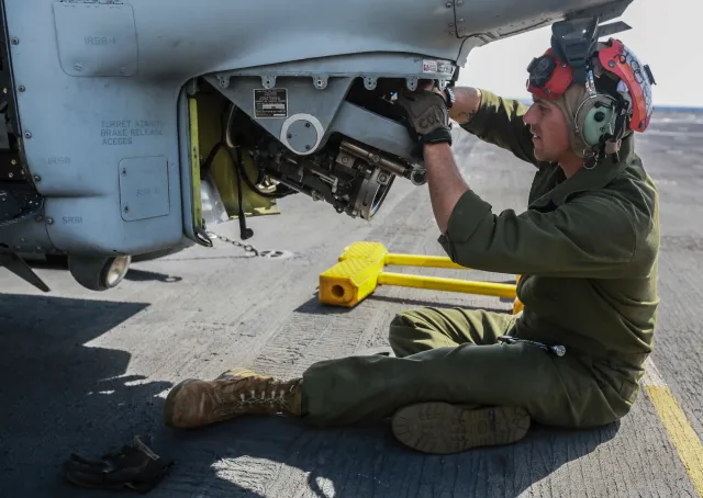 20mm M197 rotary cannon, 20 mm three-barrel externally powered Gatling aircraft cannon, Aircraft & UAVs - view 1