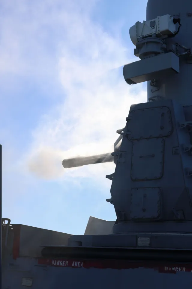 20mm Mk 15 Phalanx, Shipboard close-in weapon system, Naval Systems - view 2