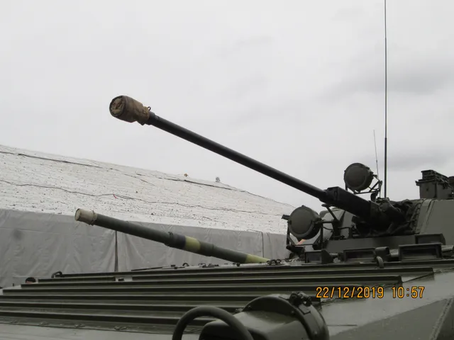 BMP-2, Tracked amphibious infantry fighting vehicle, Armored Vehicles - view 2
