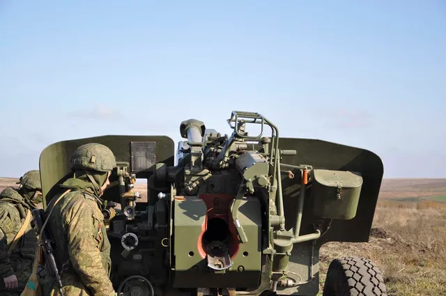 2A65 Msta-B, 152 mm towed howitzer, Artillery - view 2