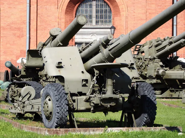 2A65 Msta-B, 152 mm towed howitzer, Artillery - view 1