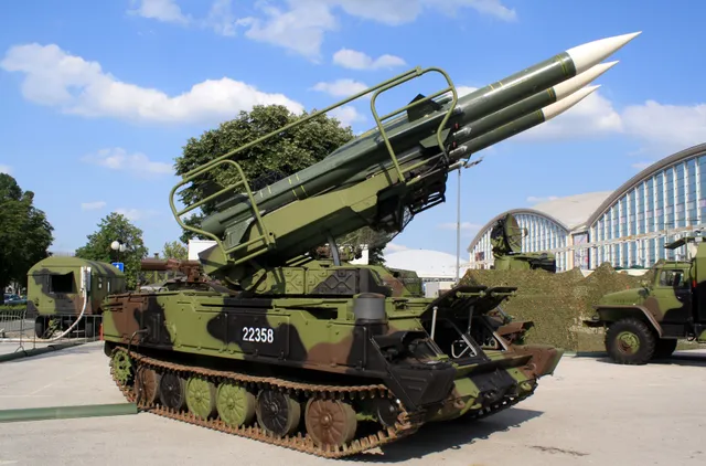 2P25 launch vehicle, Transport and launch vehicle for three 3M9 missiles, Air Defense - view 1