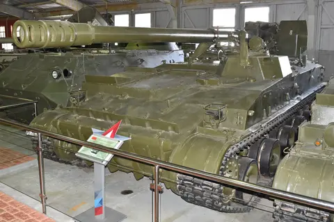 2S5 Giatsint-S, 152 mm tracked self-propelled gun, Artillery