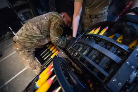 30 x 173mm suite of ammunition, 30 mm ammunition family, Munitions