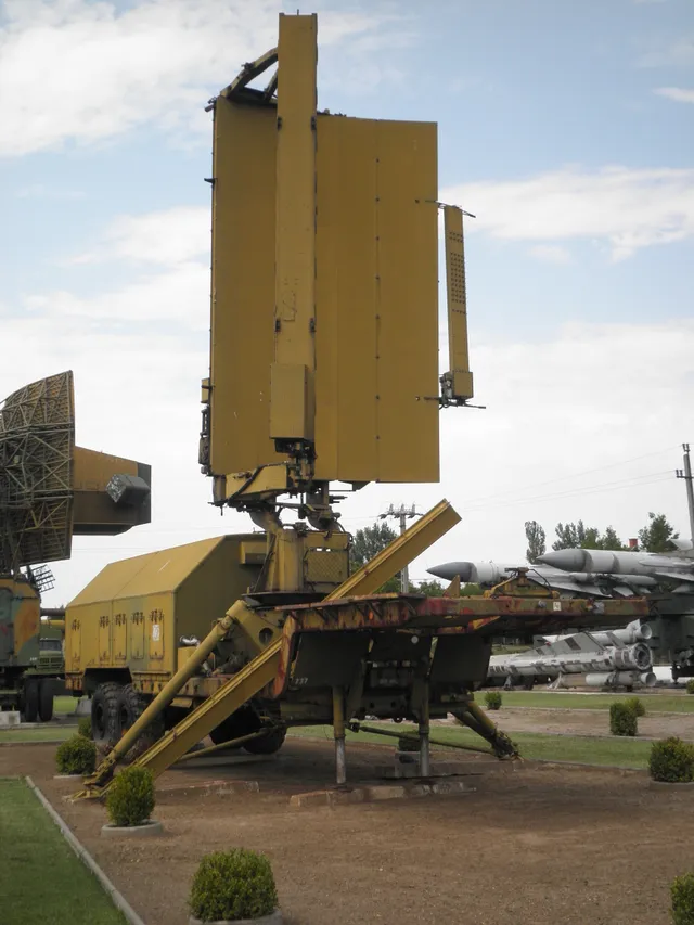 36D6 / ST-68U surveillance radar, Mobile three-coordinate air-surveillance radar, Air Defense - view 1