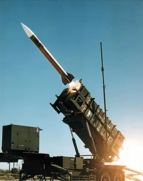 MIM-104 Patriot, Long-range surface-to-air missile system, Air Defense - view 3