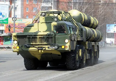 5P85D TEL, S-300PS slave transporter-erector-launcher, Air Defense