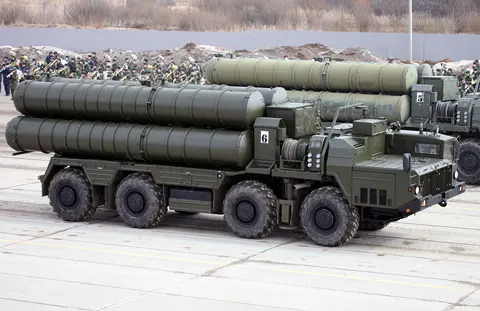 5P85SM2-01 TEL, S-400 self-propelled transporter-erector-launcher, Air Defense