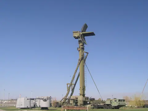 76N6 Clam Shell, S-300-family low-altitude acquisition radar, Air Defense