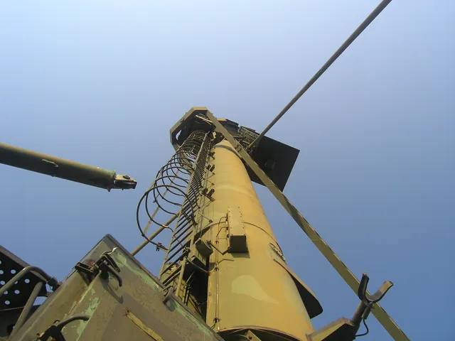 76N6 Clam Shell, S-300-family low-altitude acquisition radar, Air Defense - view 2