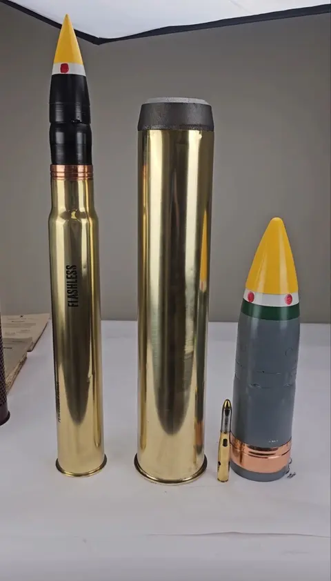 90 mm canister projectile, 90 mm canister anti-personnel projectile, Munitions