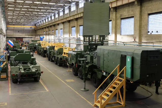 92N6A engagement radar, Mobile engagement and missile-guidance radar, Air Defense - view 1