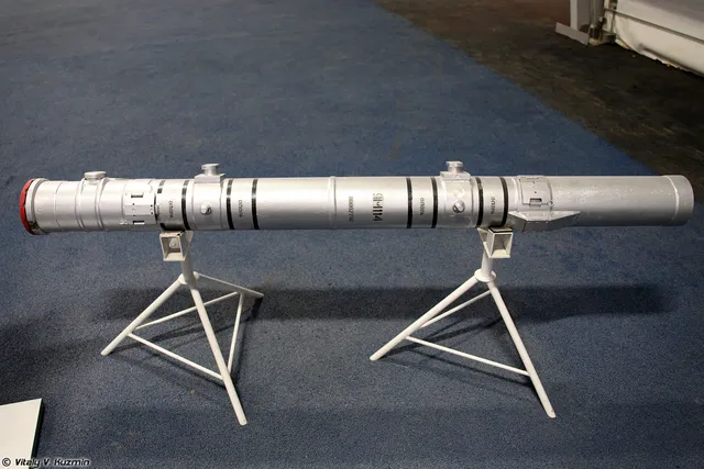 9K114 Shturm, Radio-command anti-tank guided missile system, Infantry Weapons - view 1