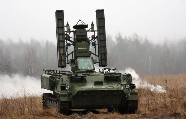 9K35 Strela-10, Tracked short-range surface-to-air missile system, Air Defense - view 2