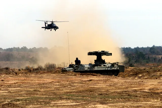 9K35 Strela-10, Tracked short-range surface-to-air missile system, Air Defense - view 3