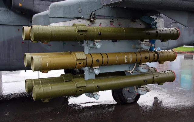 9M120 Ataka, Radio-command anti-tank guided missile, Munitions - view 1