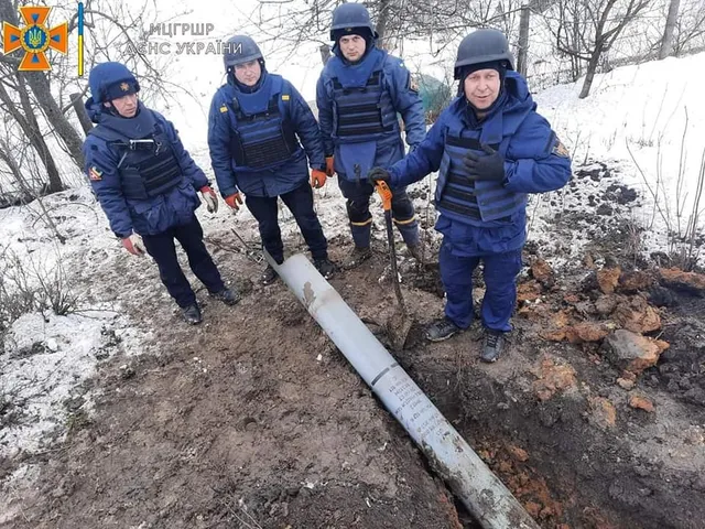 9M27S incendiary rocket, 220 mm incendiary artillery rocket, Munitions - view 1