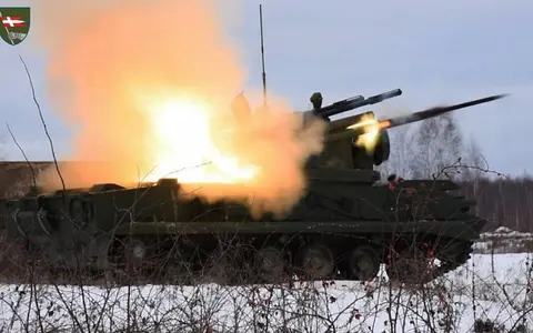 9M311 surface-to-air missile, Two-stage command-guided surface-to-air missile, Munitions