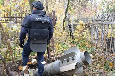 9M531 cumulative-fragmentation submunition rocket, 300 mm rocket with cumulative-fragmentation submunitions, Munitions