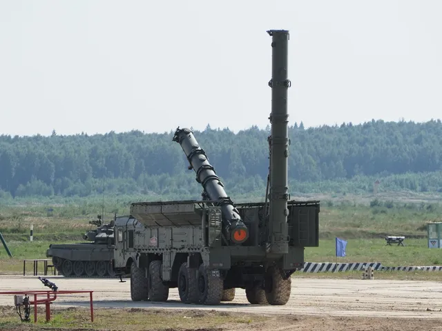 9K720 Iskander, Road-mobile tactical ballistic and cruise missile system, Artillery - view 2