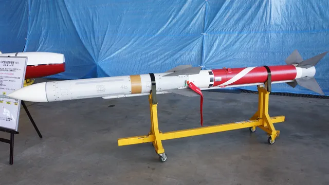 AAM-4B, Medium-range air-to-air missile, Munitions - view 1