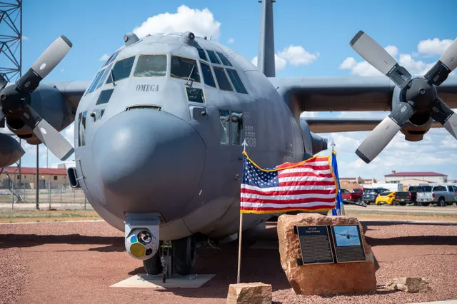 AC-130 gunship, Heavily armed fixed-wing gunship, Aircraft & UAVs - view 4