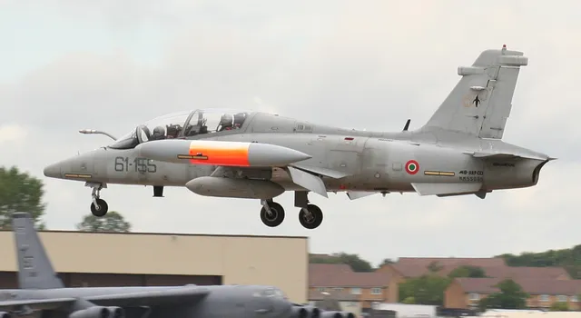 Aermacchi MB-339, Advanced jet trainer and light attack aircraft, Aircraft & UAVs - view 1