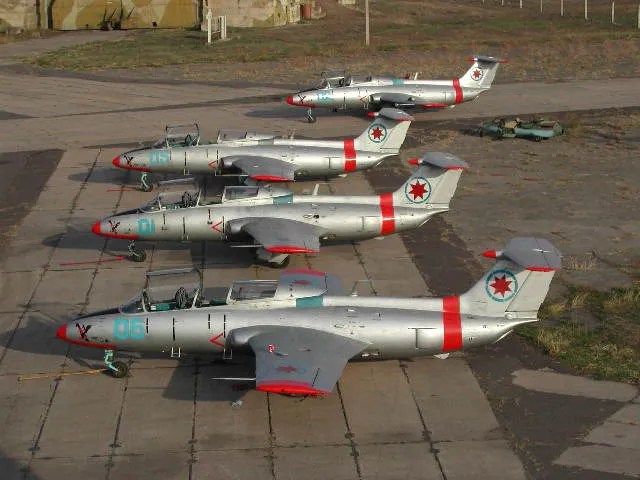 Aero L-29 Delfin, Jet trainer and light attack aircraft, Aircraft & UAVs - view 2