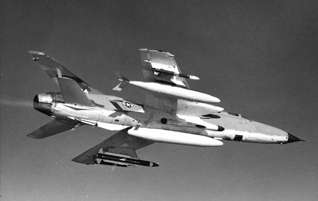 AGM-45 Shrike, Air-to-surface anti-radiation missile, Munitions - view 2