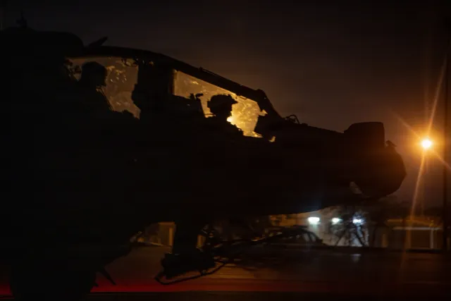 AH-64 Apache attack helicopter, Twin-engine attack helicopter, Aircraft & UAVs - view 3