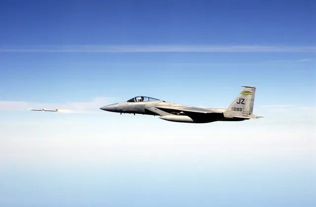 AIM-120C-5 AMRAAM air-to-air missile, Beyond-visual-range air-to-air missile, Munitions - view 3