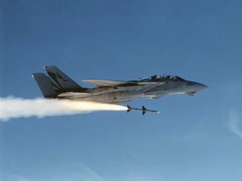AIM-7 Sparrow missile, Air-to-air missile, Munitions